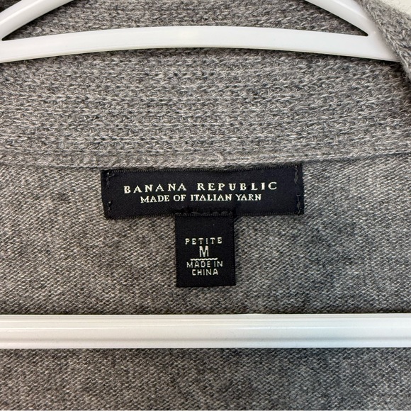 Banana Republic wool Cashmere blend Grey Cardigan Sweater size M - Picture 3 of 9